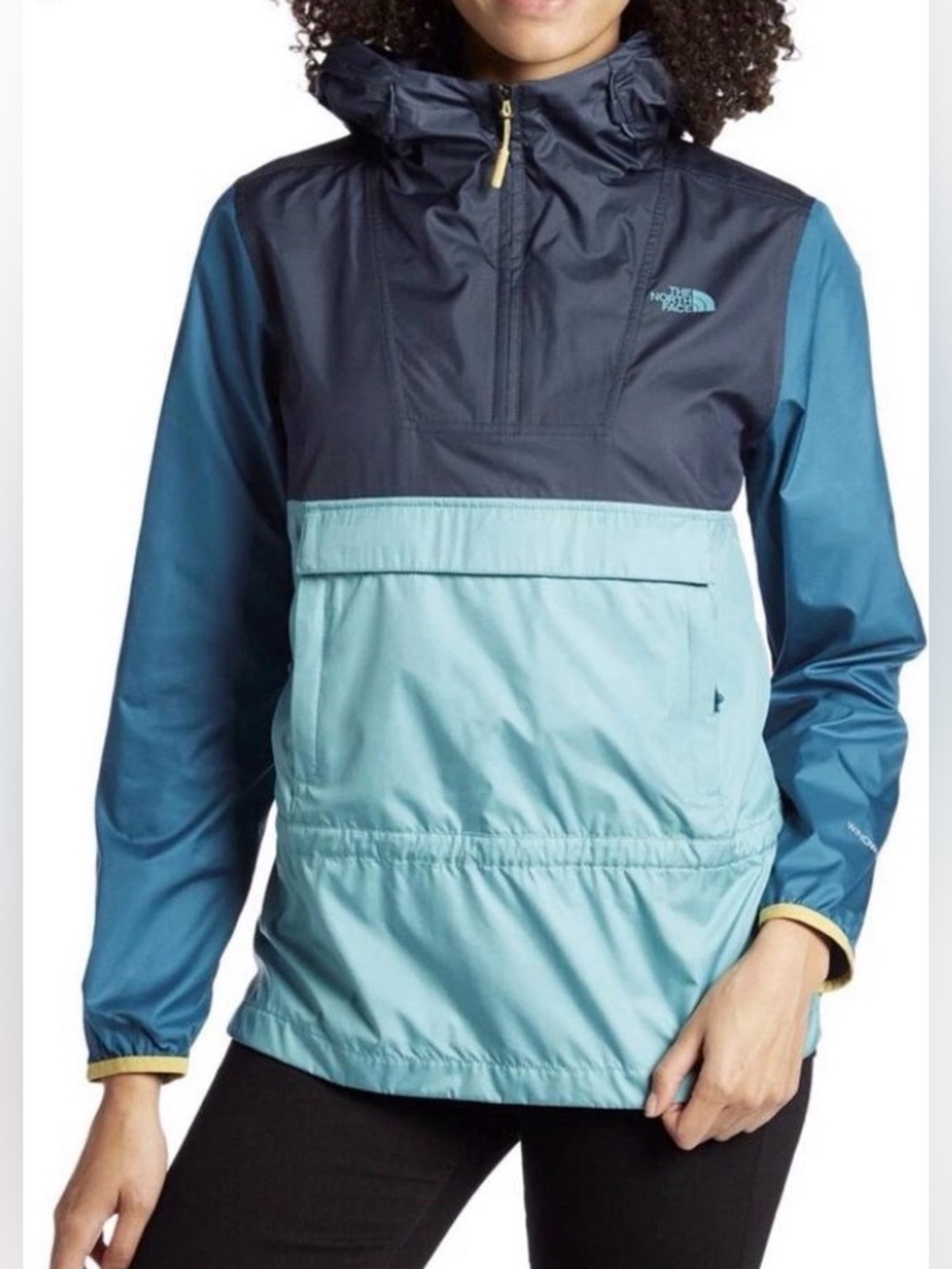 The North Face Women's Dark Navy and Teal Pullover Windbreaker